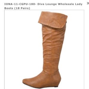 Tan/brown knee high boots👢