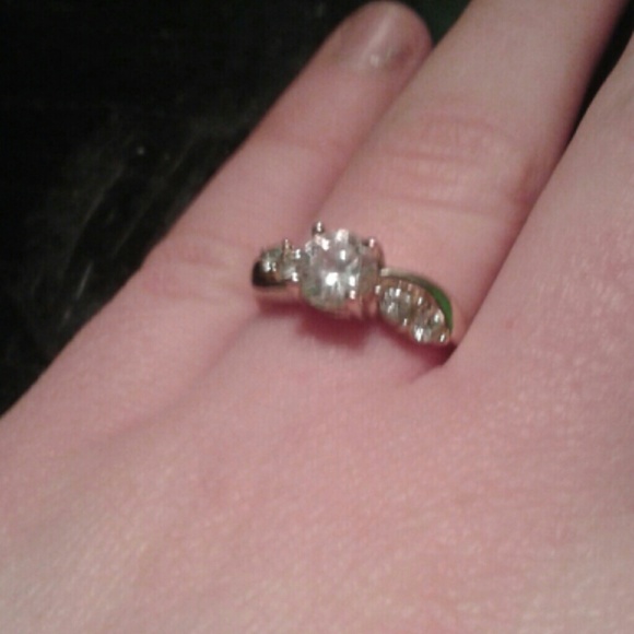 Ring - Picture 2 of 2