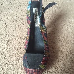 Tribal printed platform heels