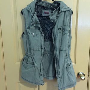 Levi's (M) Military green vest