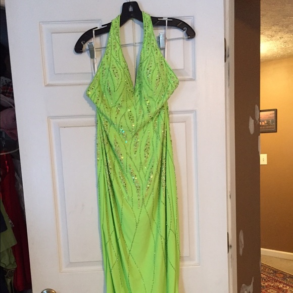 Prom/Ball dress - Picture 3 of 3