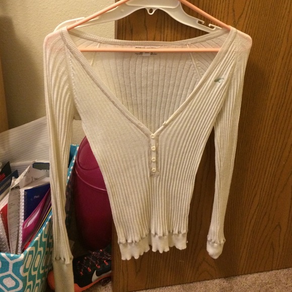 Lightweight sweater top from Hollister