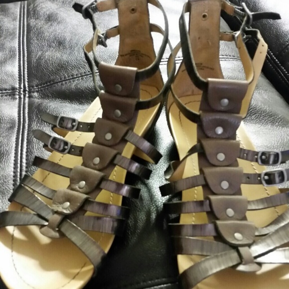 Nine West Gladiator Sandals Size 6