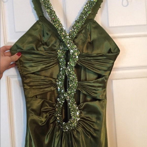 Prom/Ball dress - Picture 2 of 3
