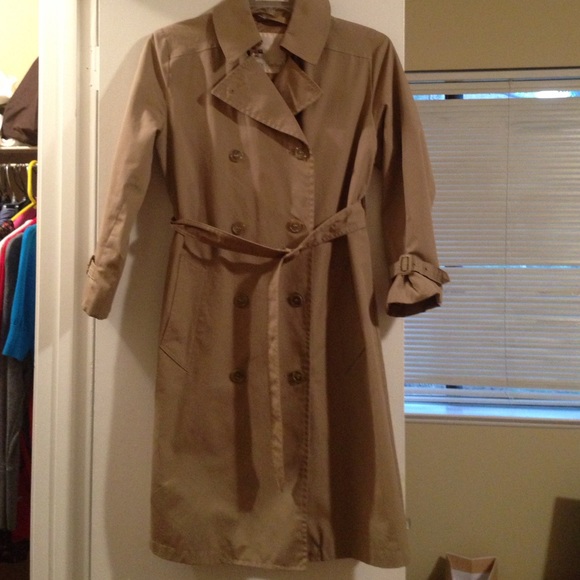 🎀Vintage trench coat