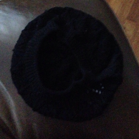 Cute beanie! - Picture 2 of 2