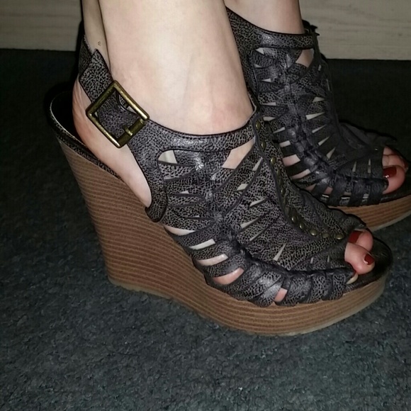 Gladiator Wedges