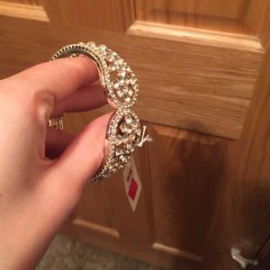 Diamond clamp bracelet new never worn