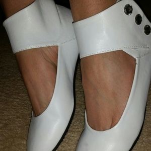 Diamond studded flats