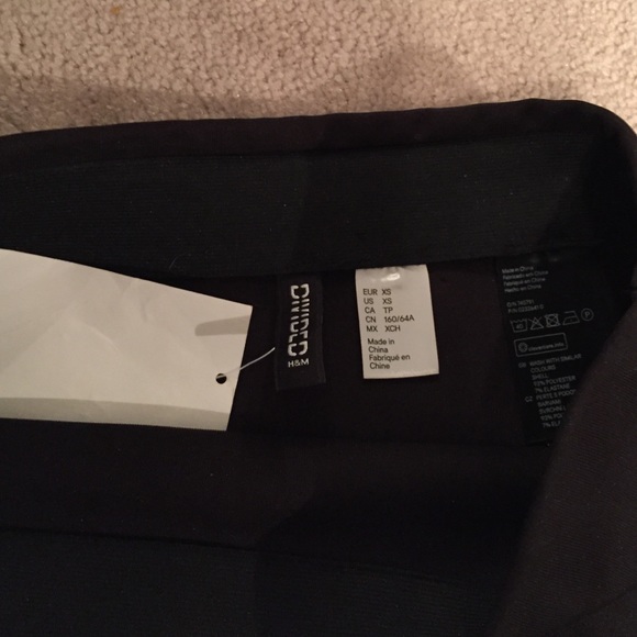 Black sheer bottom skirt - Picture 2 of 3