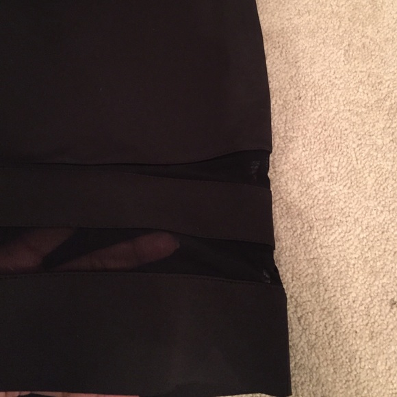 Black sheer bottom skirt - Picture 3 of 3