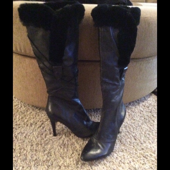New Nine West knee high boots, with rabbit fur