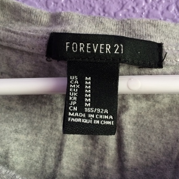 On the loose tee - Picture 2 of 4