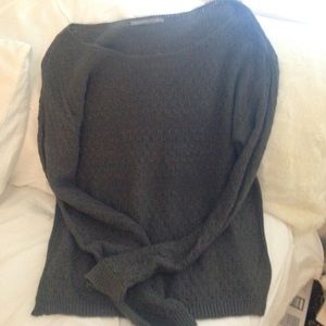 Grey/ Green Sweater🌿