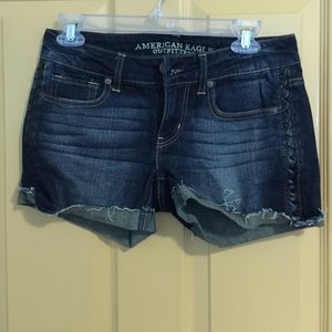 American Eagle (4) Midi dark denim shorts