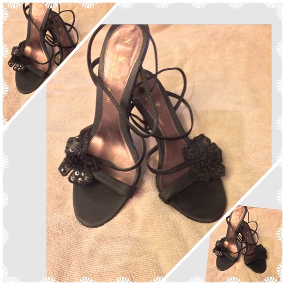 Gorgeous black heels