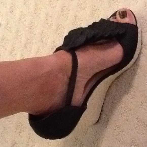 Black ruffle wedge sandal