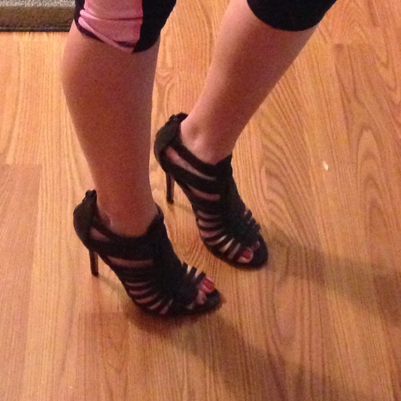 Madden Girl strappy heels!