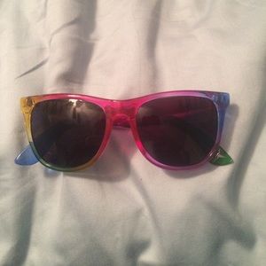 Vs pink rainbow sunglasses