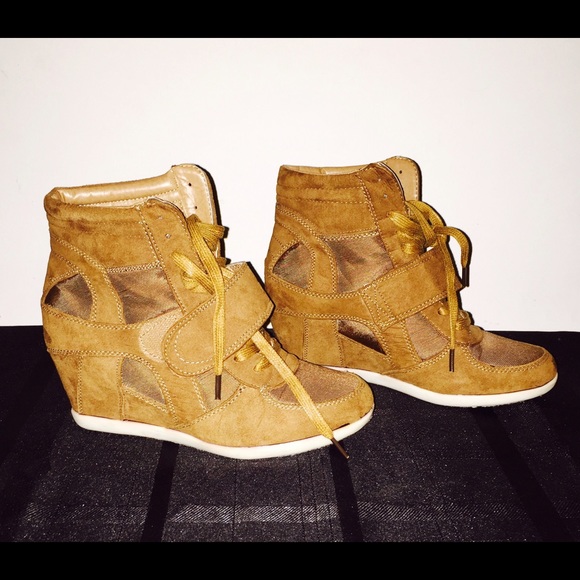 Body Central Shoes