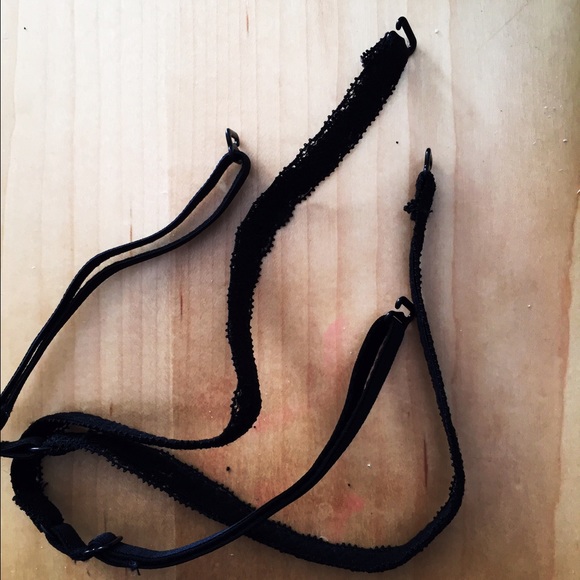 PINK Victoria's Secret Strapless Black Push Up Bra - Picture 4 of 4