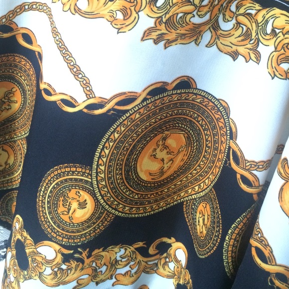 Flowy top - Picture 2 of 2