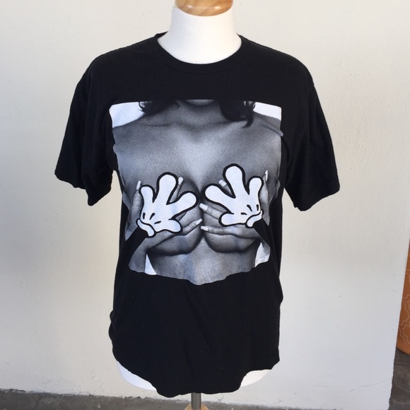 Men's black shirt