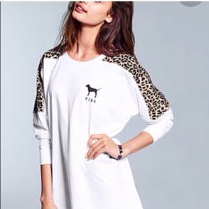 Rare VS PINK Leopard Crew