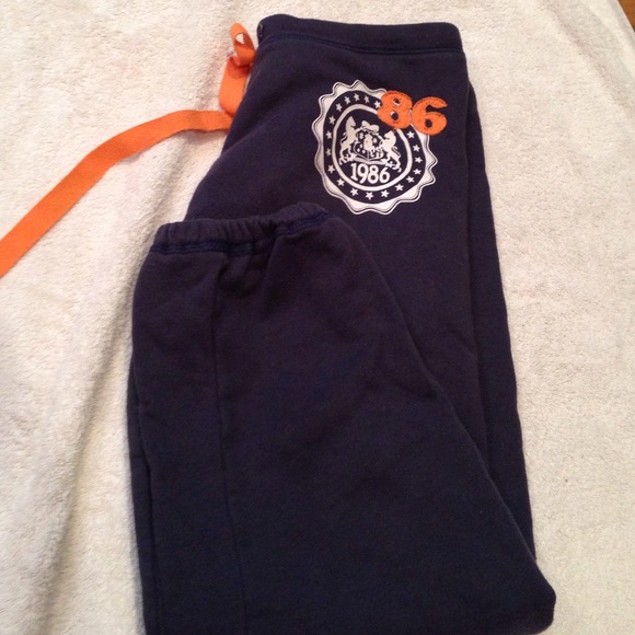 DEBS cropped sweats | Size S