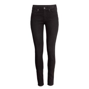 Regular black skinny jeans