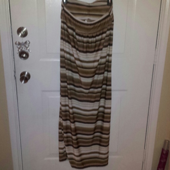 Maxi Dress - Picture 2 of 3