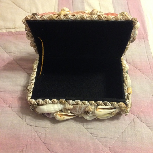 🐚Handmade Seashell Jewlery Box - Picture 2 of 3