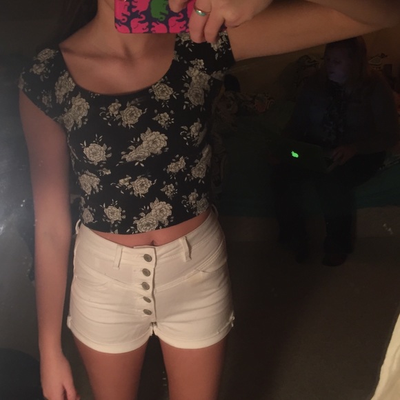 American Eagle high waisted shorts
