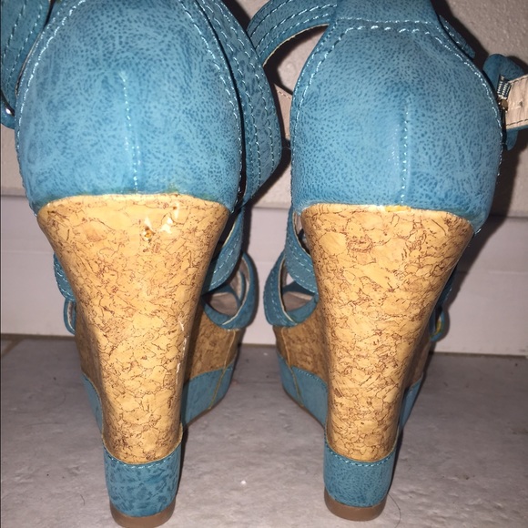 wedges - Picture 2 of 3