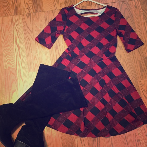 💝Host Pick👑 Red and Black Checker Skater Dress❤️