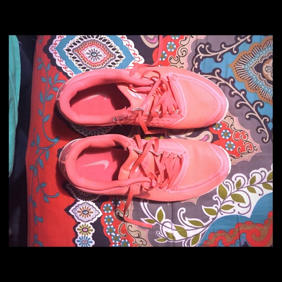 Pink Nike Free Runs