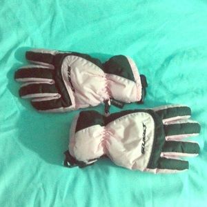 Taurus ski gloves