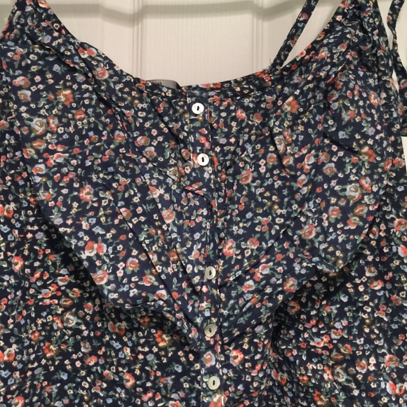 H&M Floral Top w Tie Straps - Picture 2 of 3