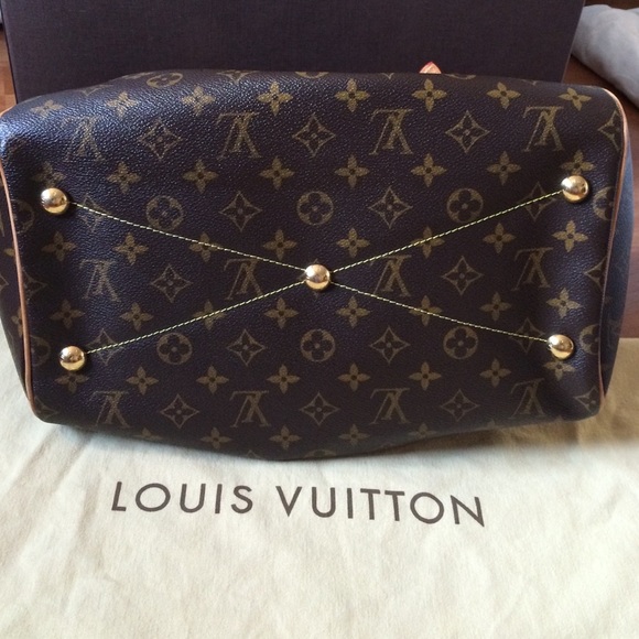 •LOUIS VUITTON• Tan Brown Leather Monogram Purse - Picture 4 of 8