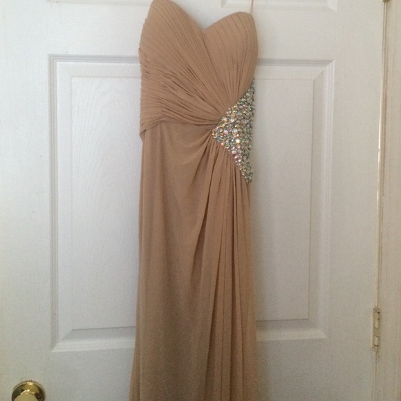 Champagne prom dress w/ slit - Picture 4 of 4