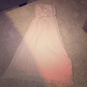 Cream sweetheart neckline maxi dress