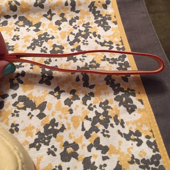 Authentic Dooney & Bourke Wristlet - Picture 4 of 4