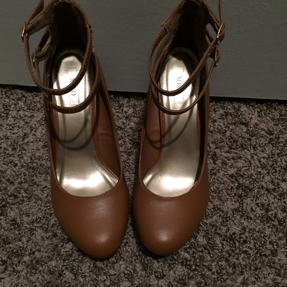 Camel platform pumps