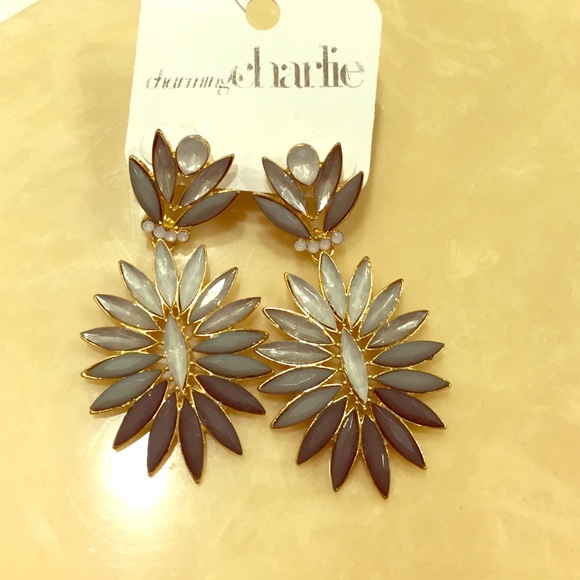 GLAM DANGLE EARRINGS