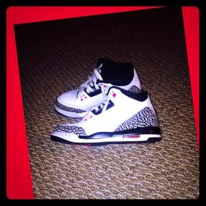 Jordan Retro 3s Size 5.5 Youth
