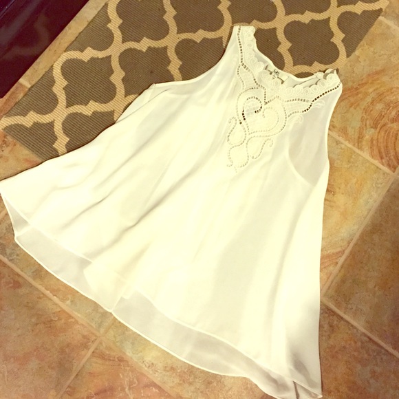 Cream embroidered detailed top!