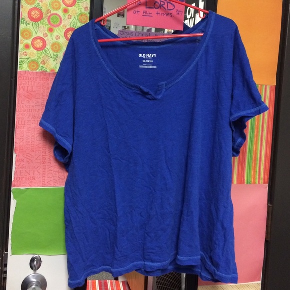 Old Navy blue shirt