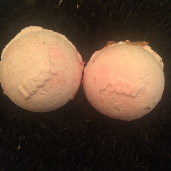 Lush rose bath bombs
