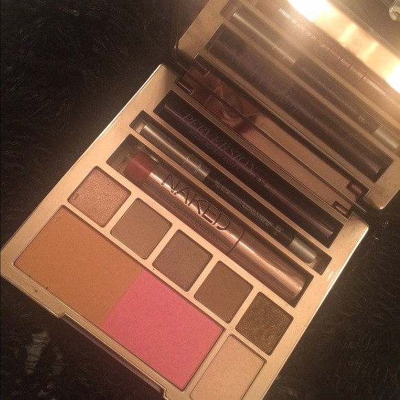 Naked on the run pallet