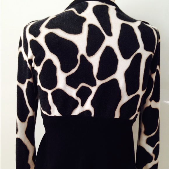 Karen Millen crop sweater - Picture 2 of 4